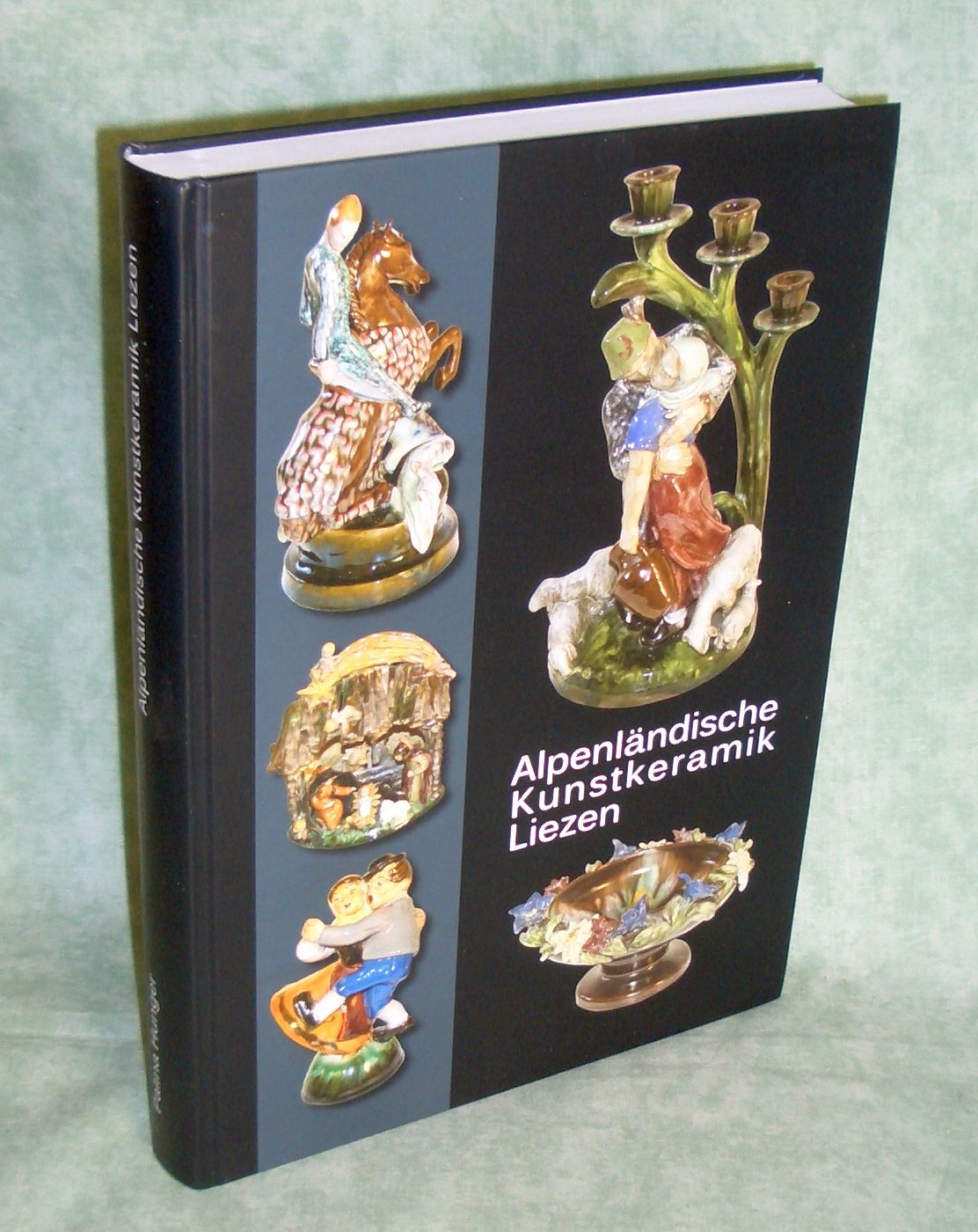 Alpenländische Kunstkeramik